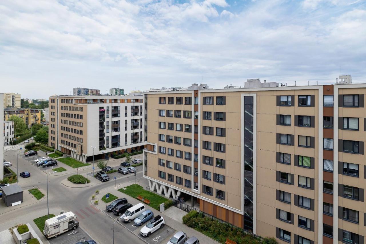 Osiedle Avia Harmonious Apartment With Balcony & Parking Cracow By Renters Prestige คราคูฟ ภายนอก รูปภาพ