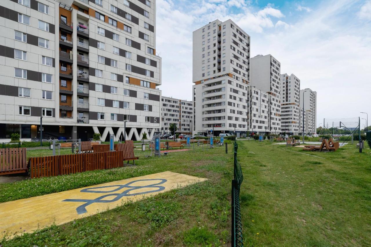 Osiedle Avia Harmonious Apartment With Balcony & Parking Cracow By Renters Prestige คราคูฟ ภายนอก รูปภาพ
